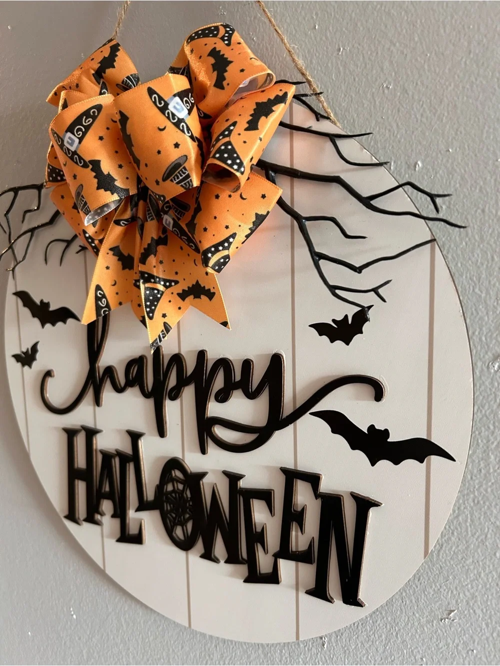 Spooktacular Happy Halloween Round Door Sign with Orange Bat Bow 🦇
